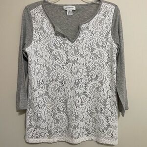 Liz Claiborne  Gray Color Women's shirt ~ Size Small~ casual and comfy